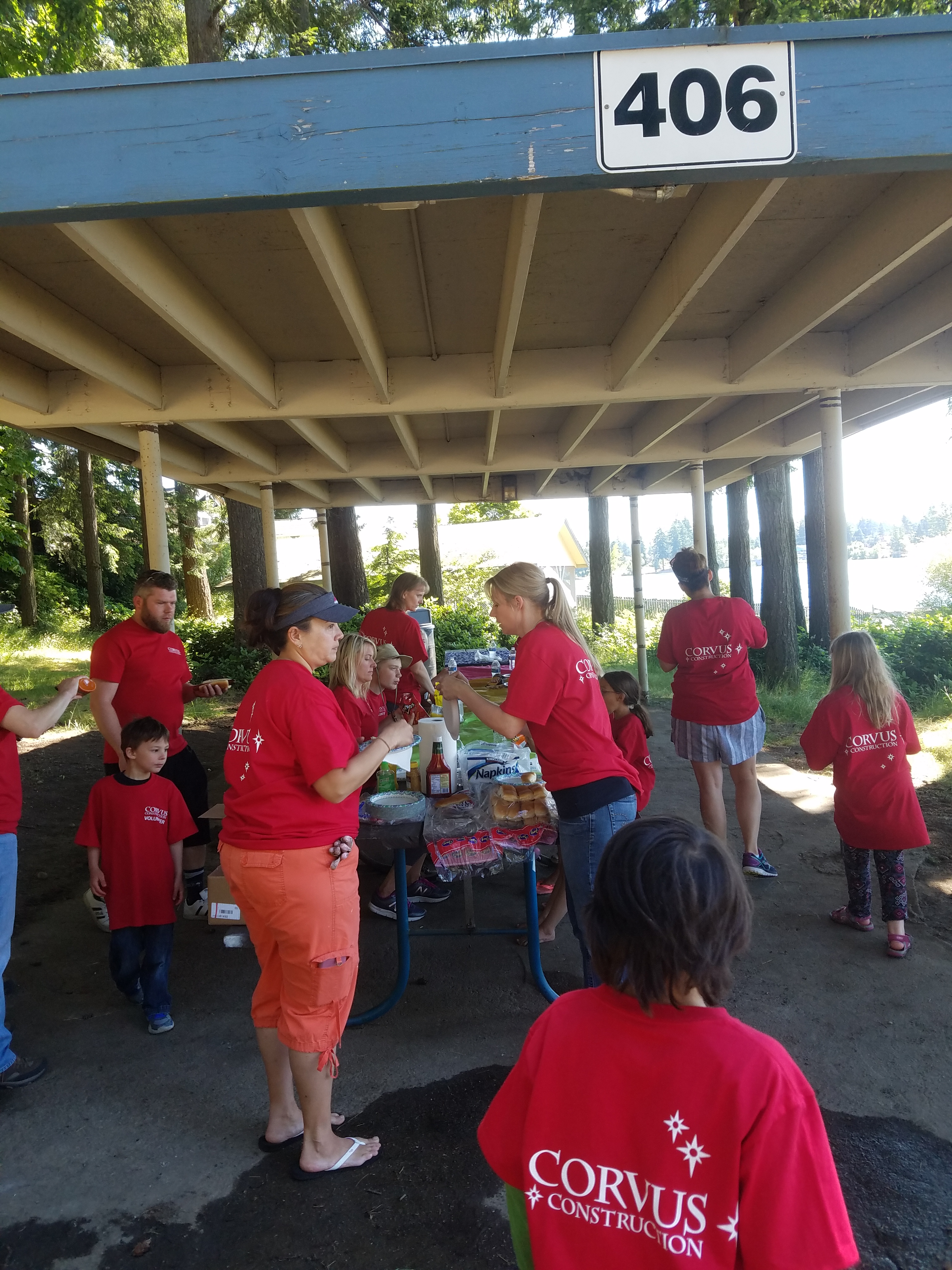 Using the finished shelter Silver Lake 2017