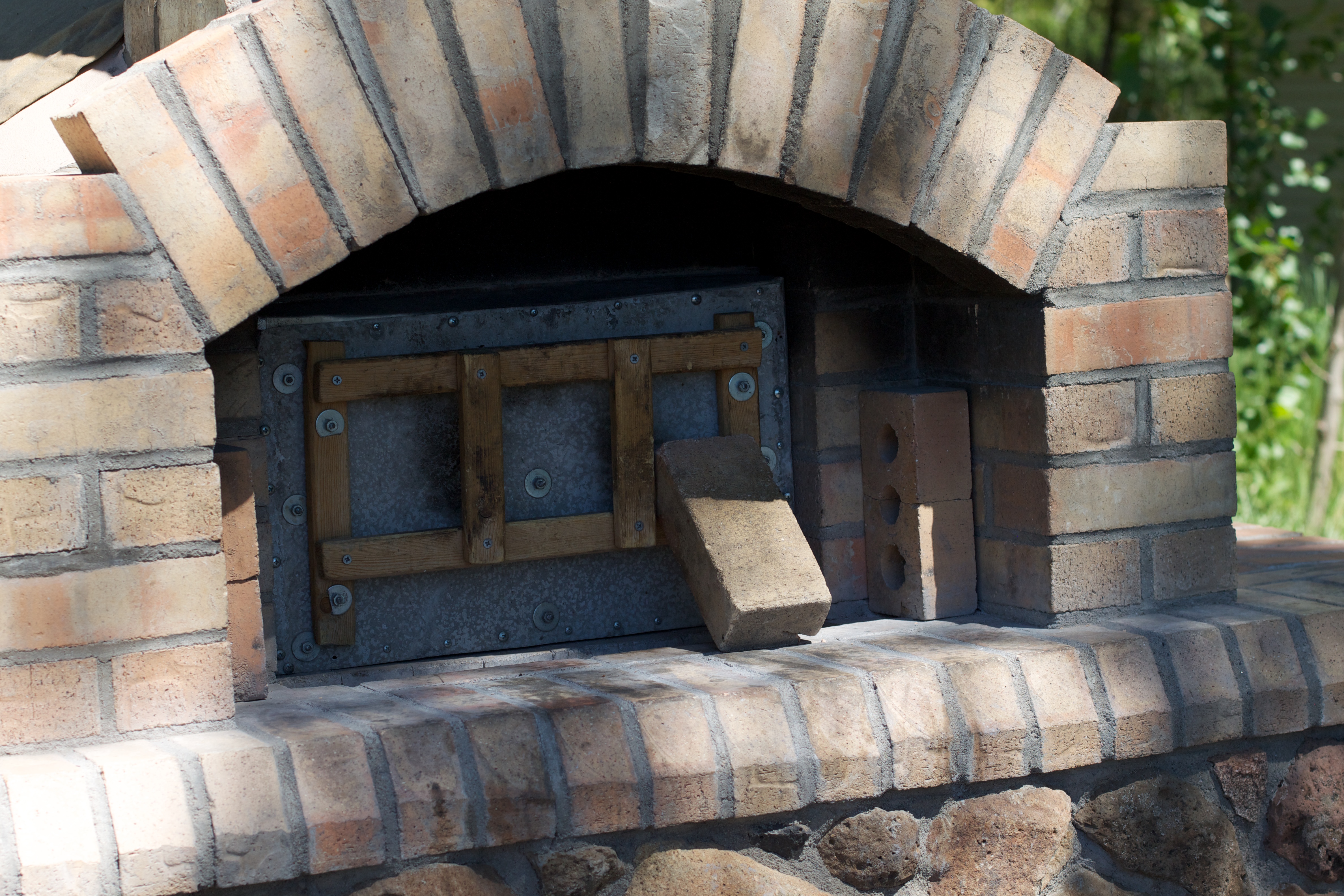 outdoor eating space Brick Oven